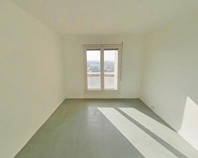 Appartement - 79 m² - 4 pièces