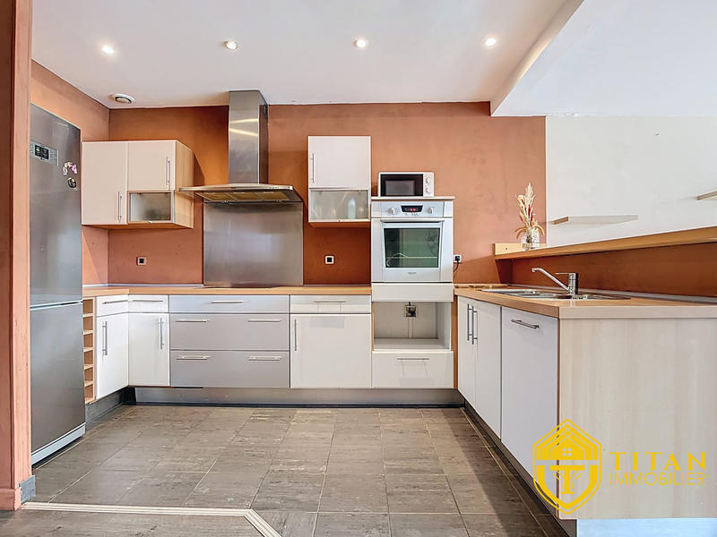 Appartement - 83 m² - 5 pièces