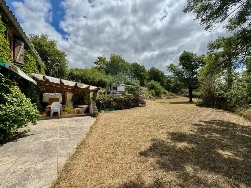 Maison - 159 m² - 6 pièces