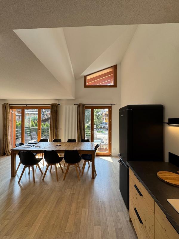 Appartement - 94 m² - 4 pièces