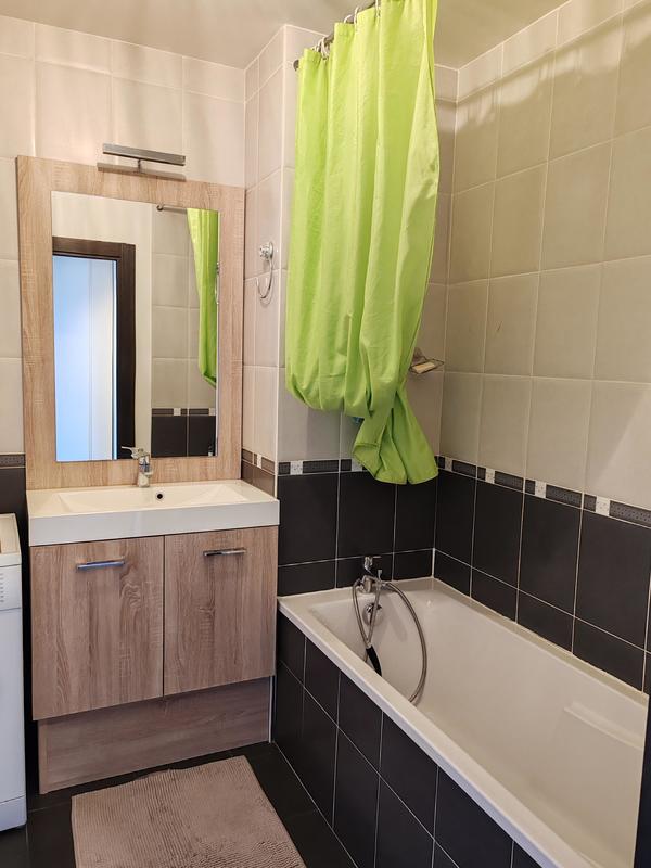 Appartement - 79 m² - 4 pièces