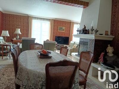 Maison - 231 m² - 13 pièces