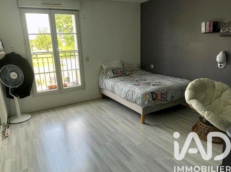 Maison - 234 m² - 8 pièces
