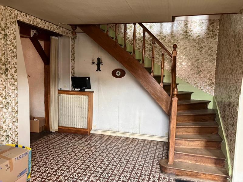 Maison - 241 m² - 8 pièces