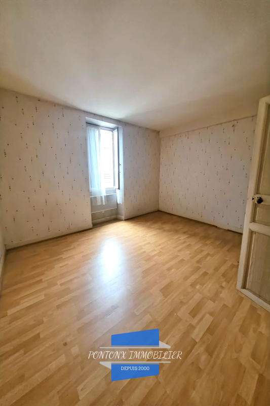 Maison - 185 m² - 7 pièces