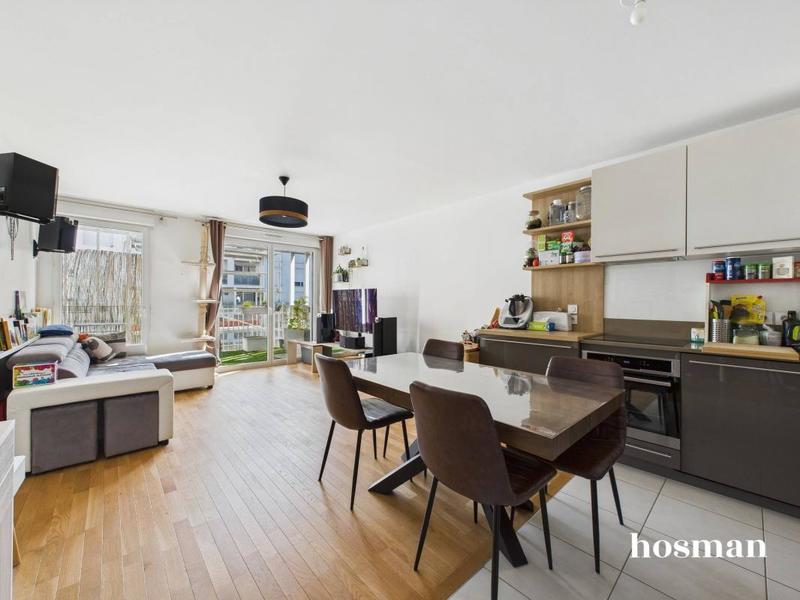 Appartement - 82 m² - 4 pièces