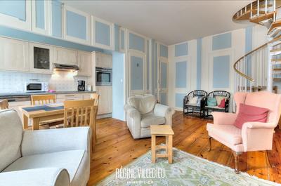 Appartement - 83 m² - 4 pièces