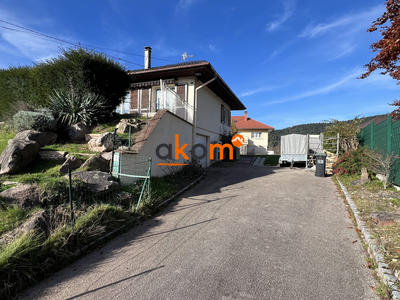 Maison - 90 m² - 7 pièces