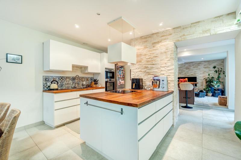 Maison - 135 m² - 6 pièces