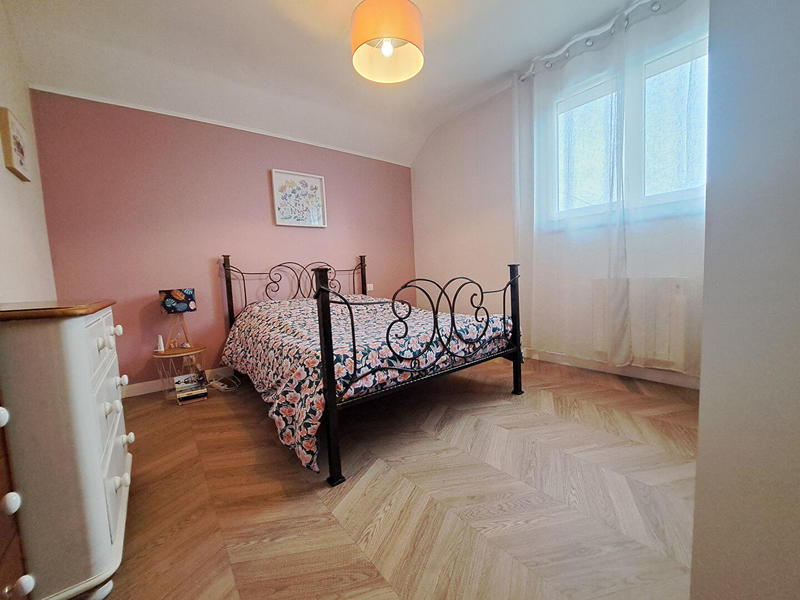 Maison - 102 m² - 5 pièces