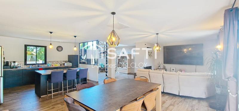 Maison - 180 m² - 7 pièces