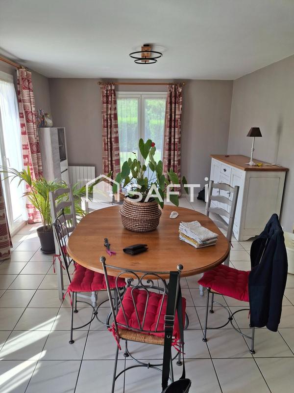 Maison - 218 m² - 7 pièces