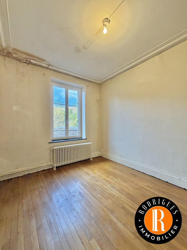 Maison - 227 m² - 10 pièces