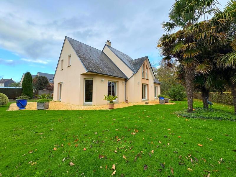 Maison - 168 m² - 7 pièces