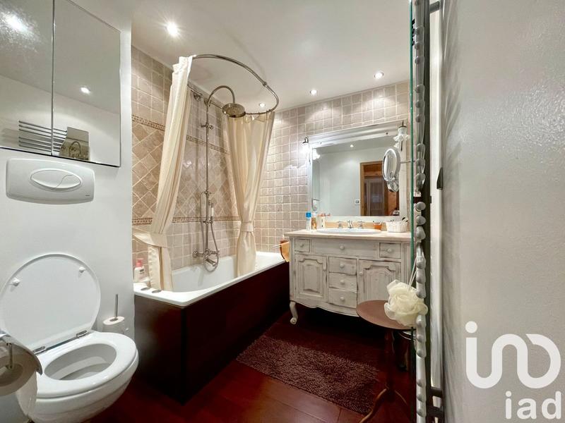 Maison de village - 247 m² - 6 pièces