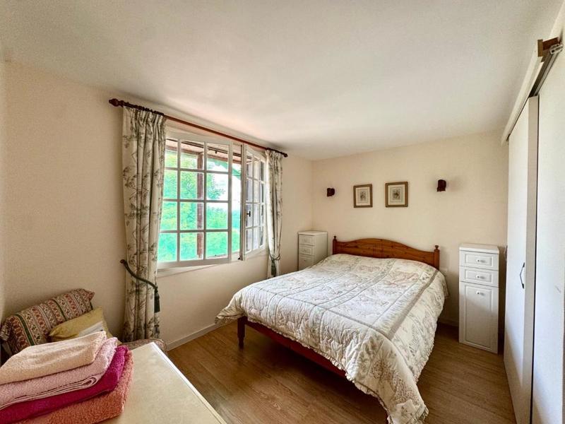 Maison - 159 m² - 6 pièces