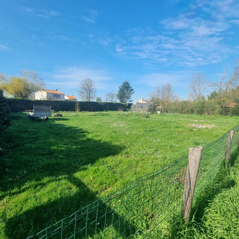 Terrain constructible - 847 m²