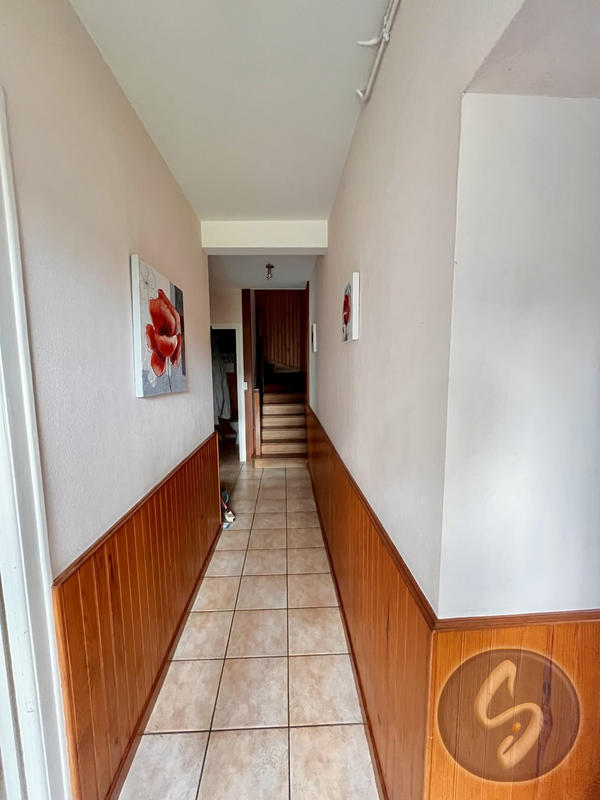 Maison traditionnelle - 121 m² - 5 pièces