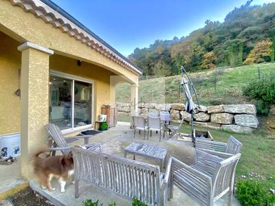 Immeuble - 92 m² - 5 pièces