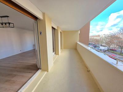 Appartement - 82 m² - 4 pièces