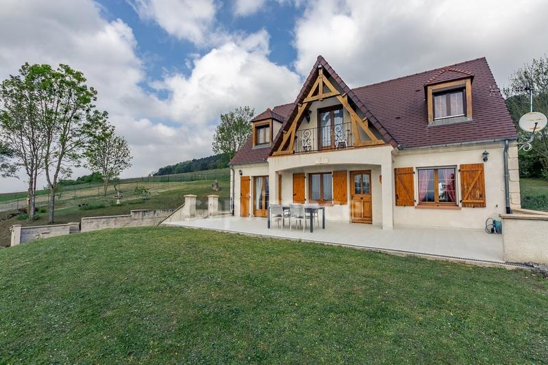 Maison - 131 m² - 6 pièces