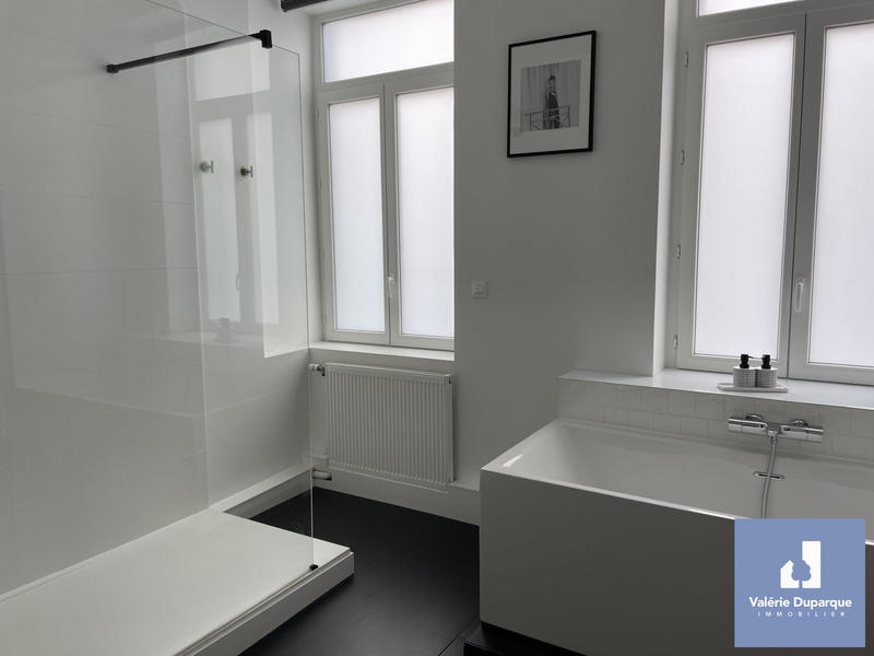 Maison - 180 m² - 6 pièces