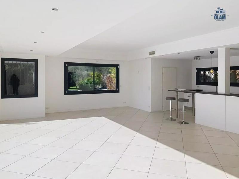 Villa - 163 m² - 4 pièces