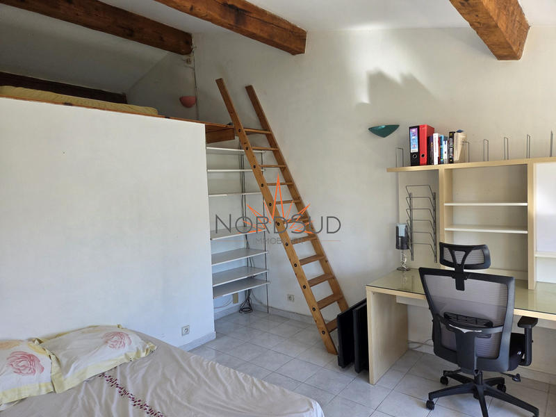 Maison - 246 m² - 6 pièces