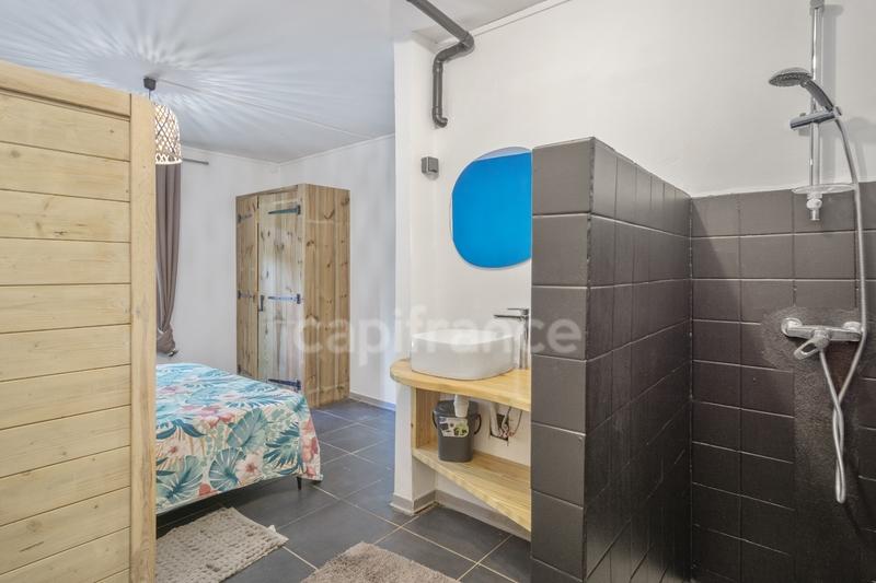 Immeuble - 285 m² - 11 pièces