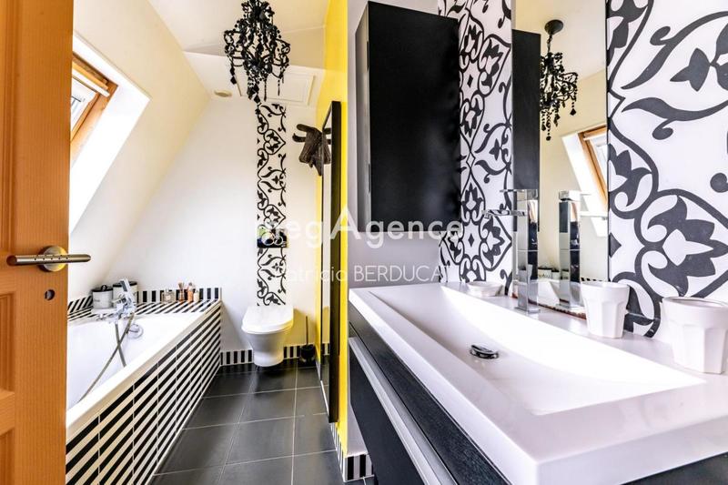 Maison - 135 m² - 5 pièces