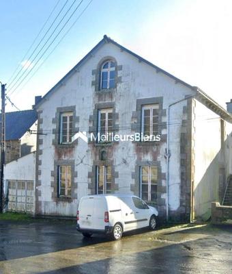 Maison - 140 m² - 9 pièces