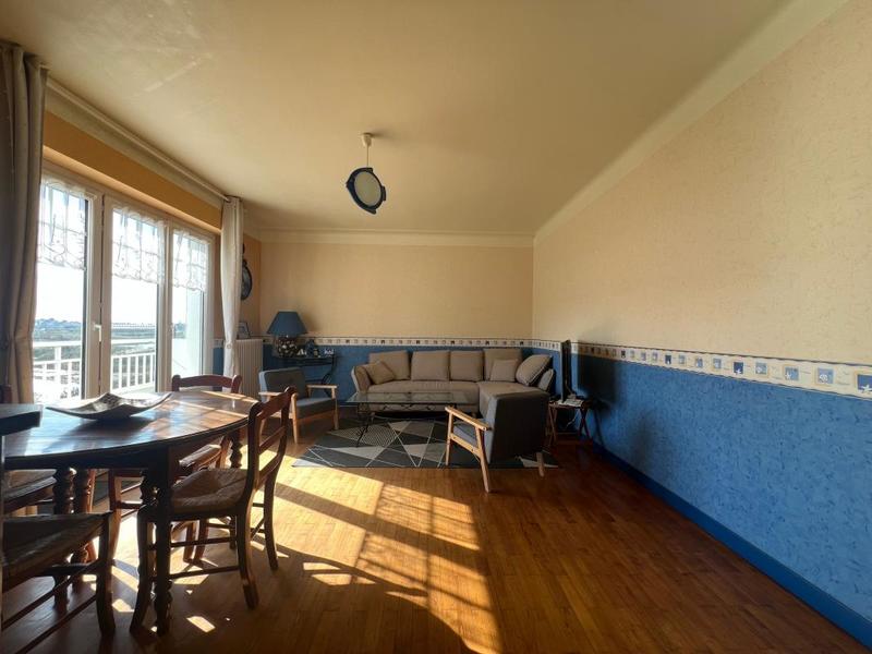 Maison - 158 m² - 7 pièces