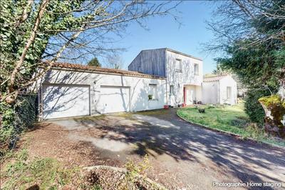 Maison - 153 m² - 6 pièces