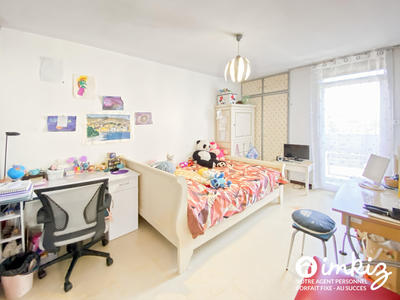 Appartement - 79 m² - 4 pièces