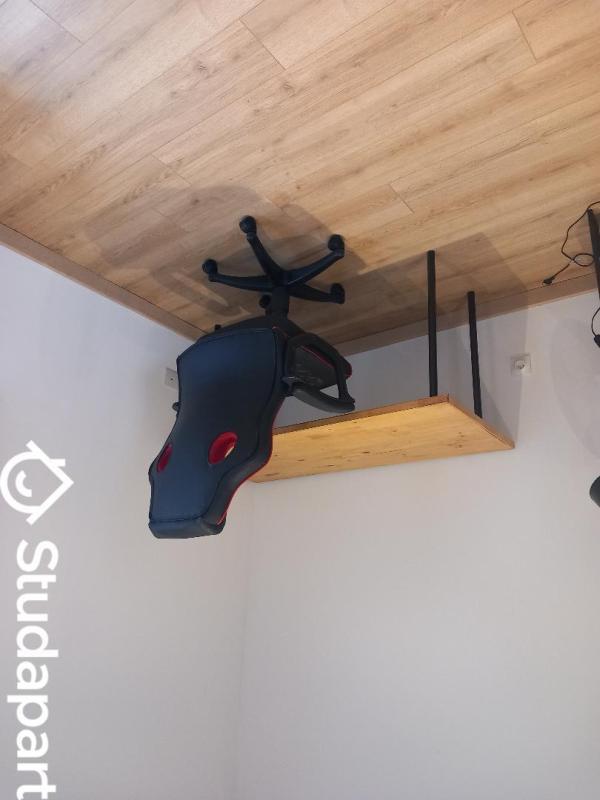 Chambre - 17 m² - 1 pièce