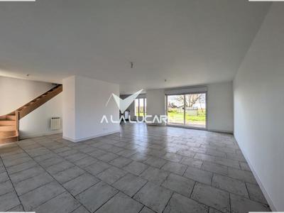 Maison - 181 m² - 6 pièces