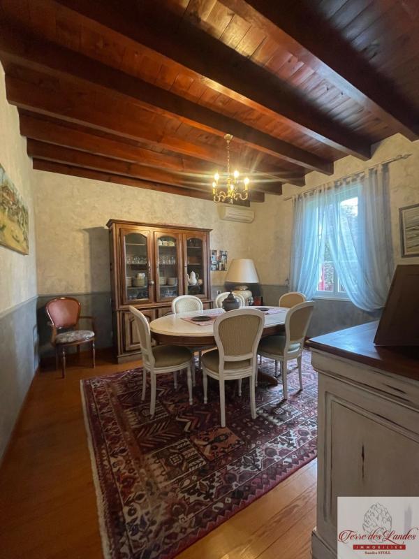 Propriété - 174 m² - 9 pièces