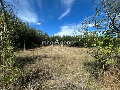 Terrain constructible - 642 m²