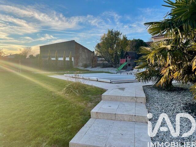 Maison - 157 m² - 6 pièces