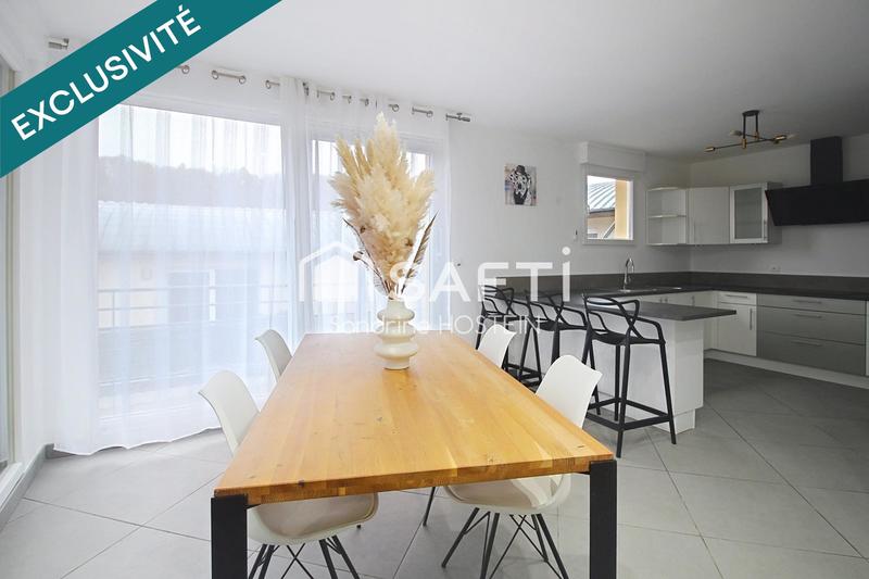 Appartement - 93 m² - 4 pièces