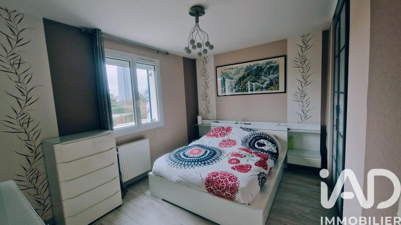 Maison - 99 m² - 5 pièces