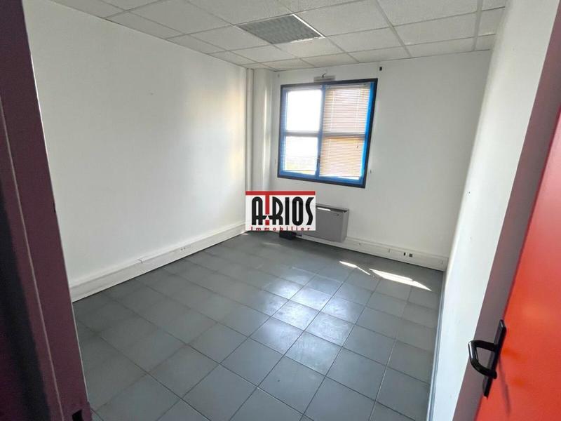 Bureau - 230 m²
