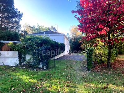 Maison - 120 m² - 10 pièces