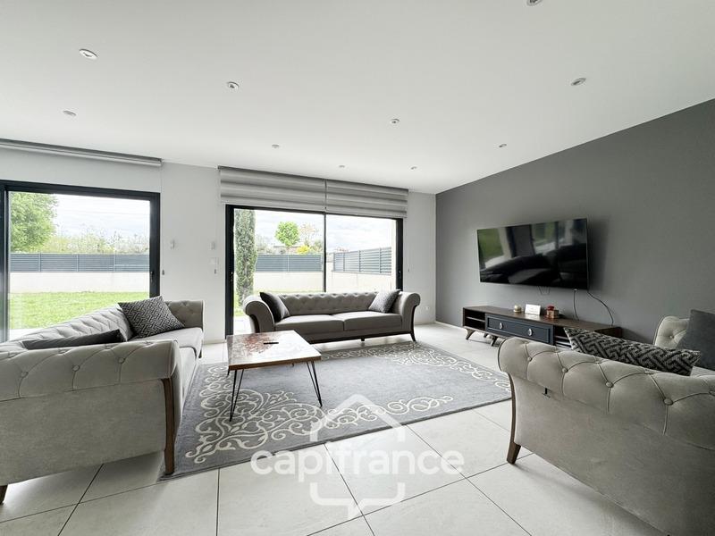 Maison - 275 m² - 7 pièces