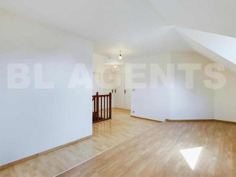 Maison - 160 m² - 5 pièces