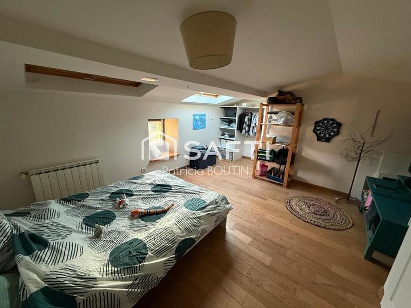 Maison - 140 m² - 4 pièces