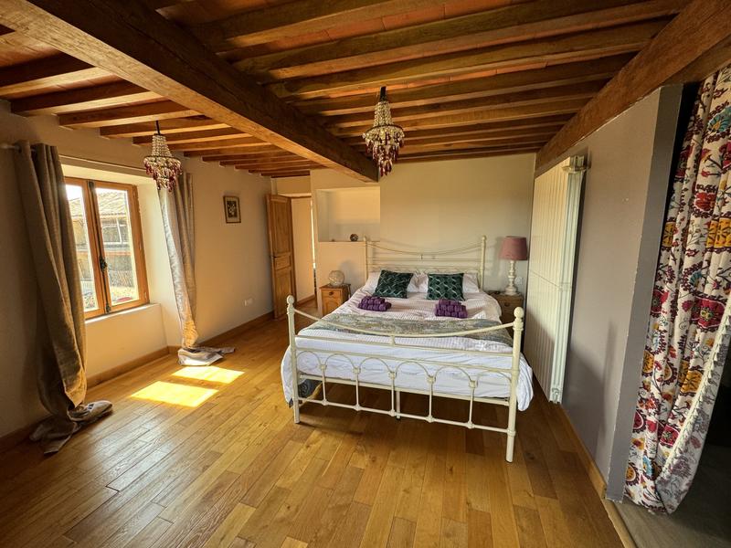 Maison ancienne - 270 m² - 13 pièces