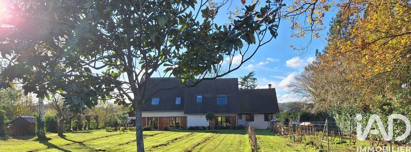 Maison - 186 m² - 8 pièces