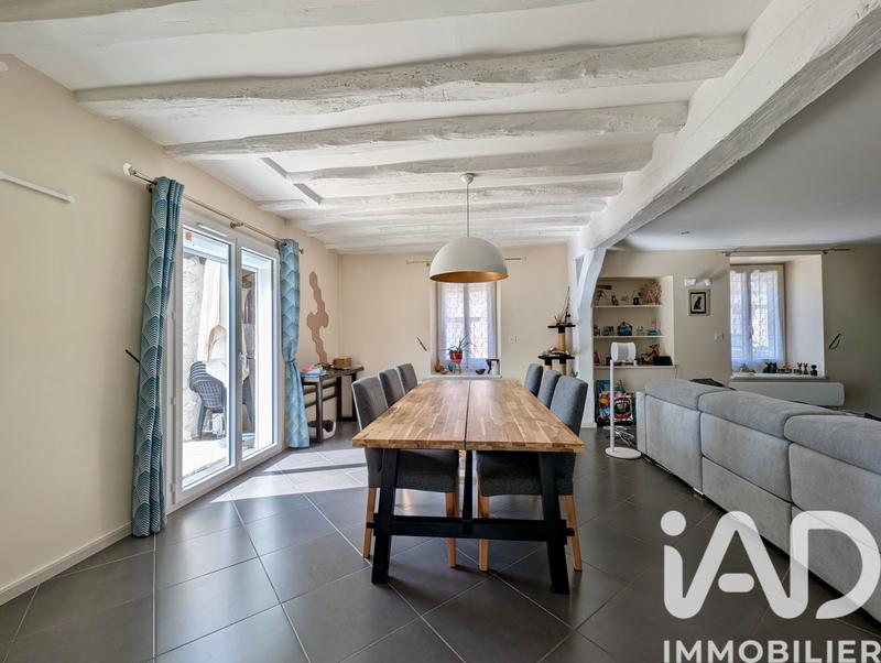 Maison - 180 m² - 6 pièces