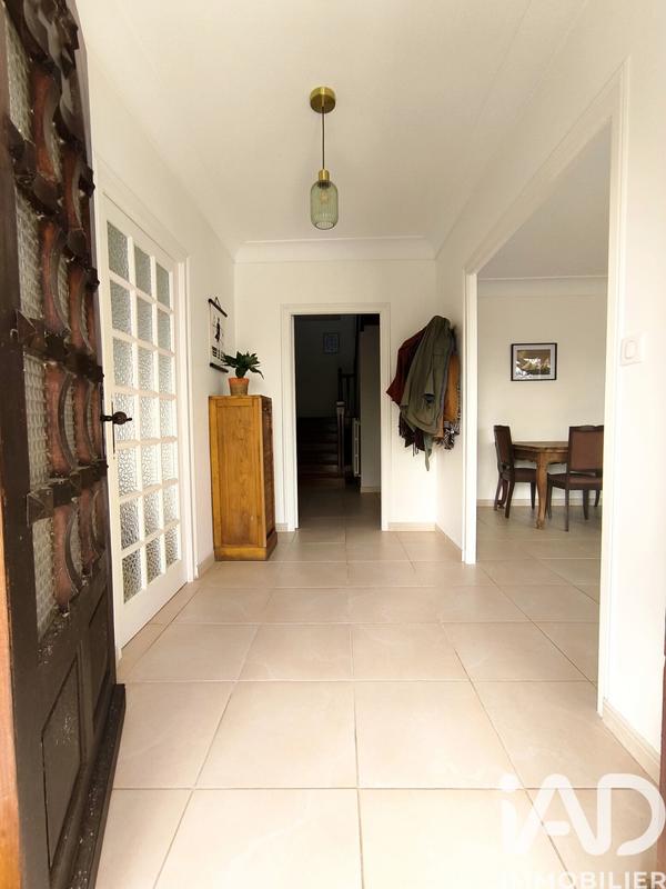 Maison - 201 m² - 10 pièces